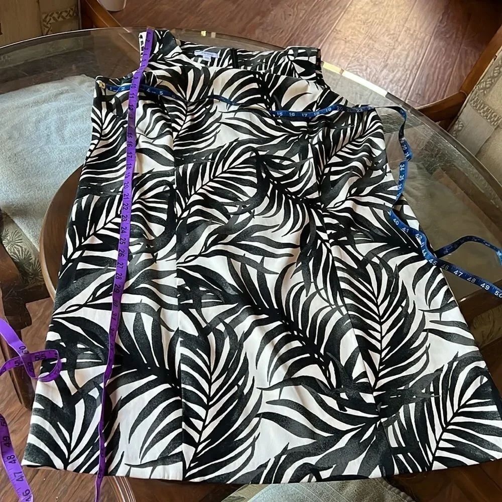 Dressbarn Monochrome Leaf Pattern Dress Sz 20W Boat Neck Sleeveless Taupe Black - Picture 11 of 11